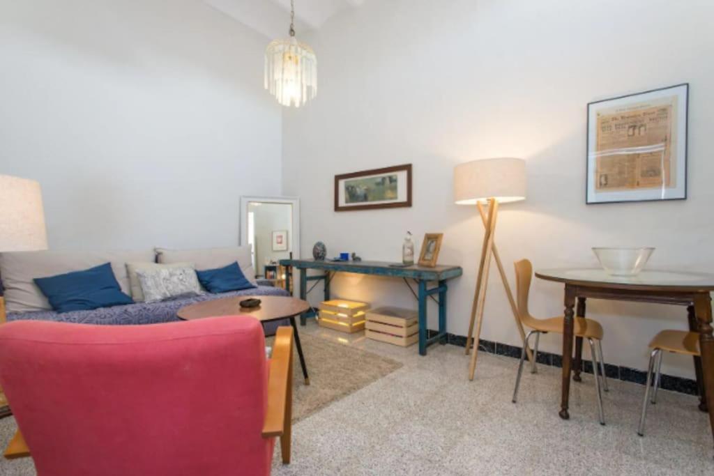 Casa Pepita: Vintage Spirit In The Old Town Apartamento Sevilha